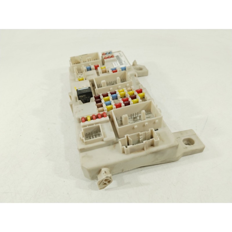 Recambio de caja reles / fusibles para ford kuga i 2.0 tdci 4x4 referencia OEM IAM 7M5T14A073JC 8V4T14014ACA 