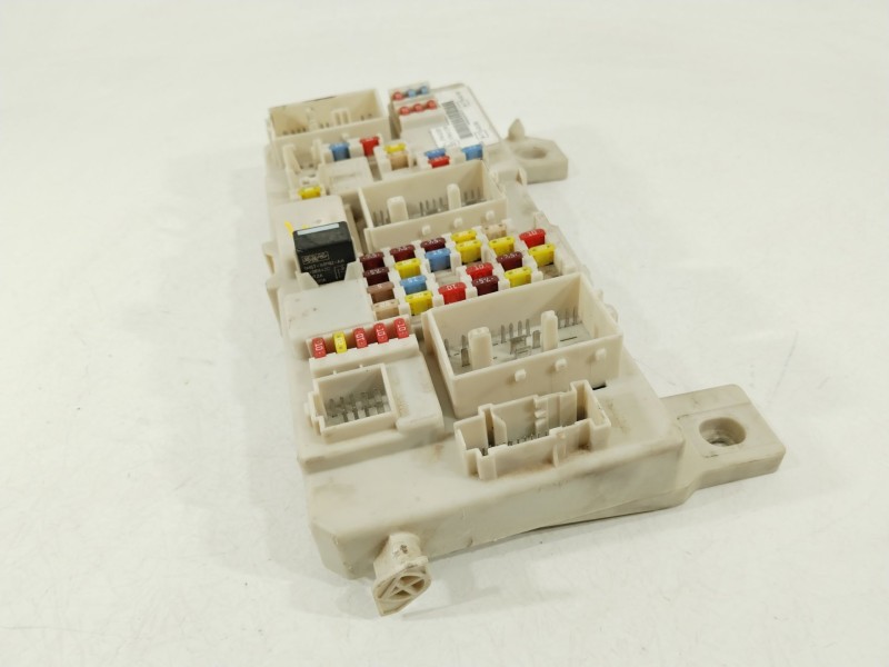 Recambio de caja reles / fusibles para ford kuga i 2.0 tdci 4x4 referencia OEM IAM 7M5T14A073JC 8V4T14014ACA 