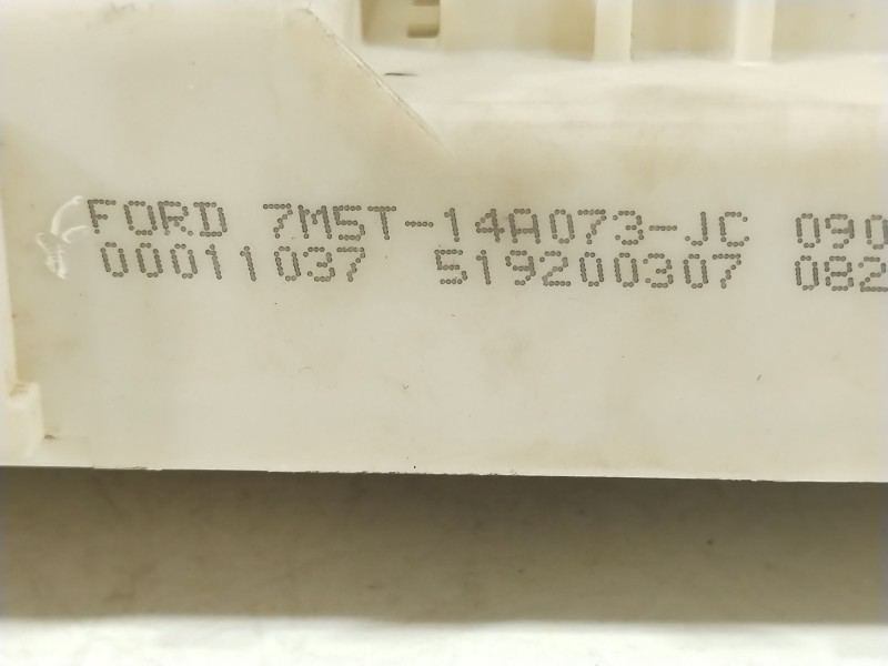 Recambio de caja reles / fusibles para ford kuga i 2.0 tdci 4x4 referencia OEM IAM 7M5T14A073JC 8V4T14014ACA 