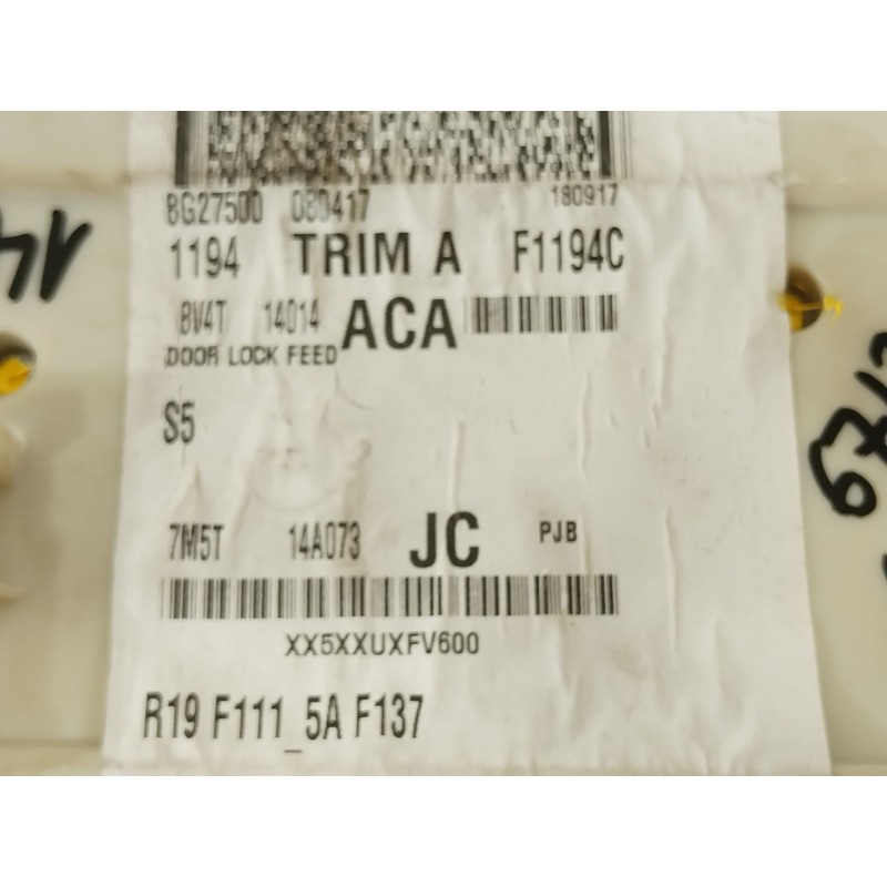 Recambio de caja reles / fusibles para ford kuga i 2.0 tdci 4x4 referencia OEM IAM 7M5T14A073JC 8V4T14014ACA 