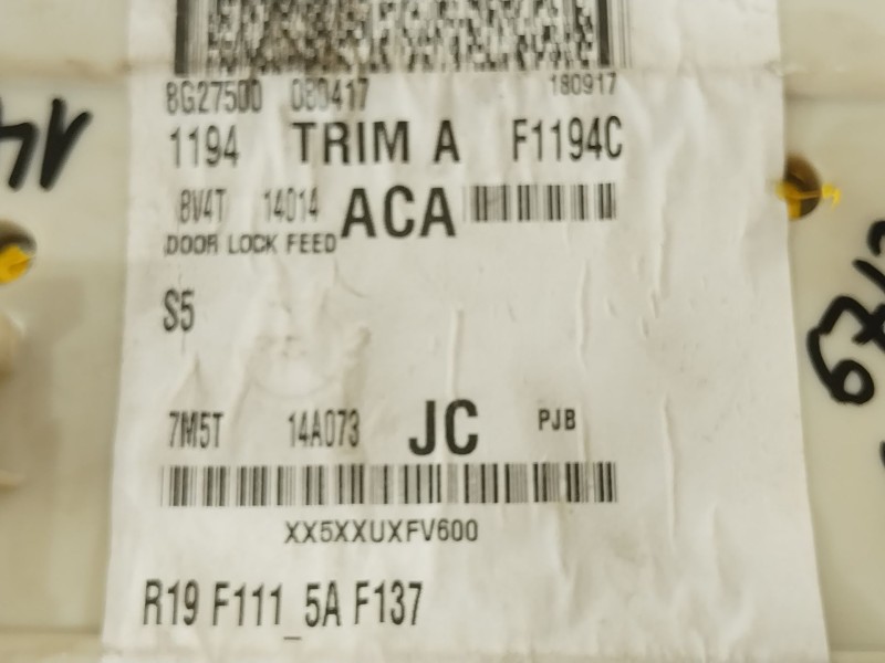 Recambio de caja reles / fusibles para ford kuga i 2.0 tdci 4x4 referencia OEM IAM 7M5T14A073JC 8V4T14014ACA 