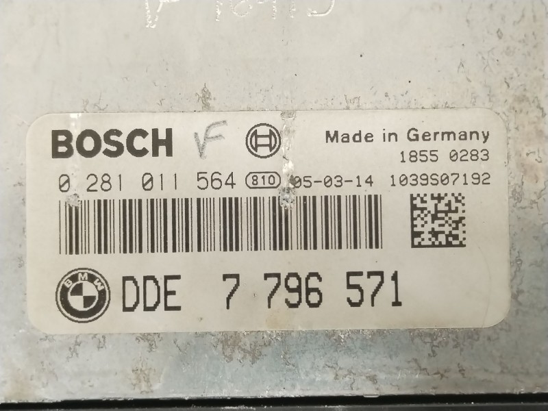 Recambio de centralita motor uce para bmw x3 (e83) 2.0 d referencia OEM IAM 7796571 0281011564 