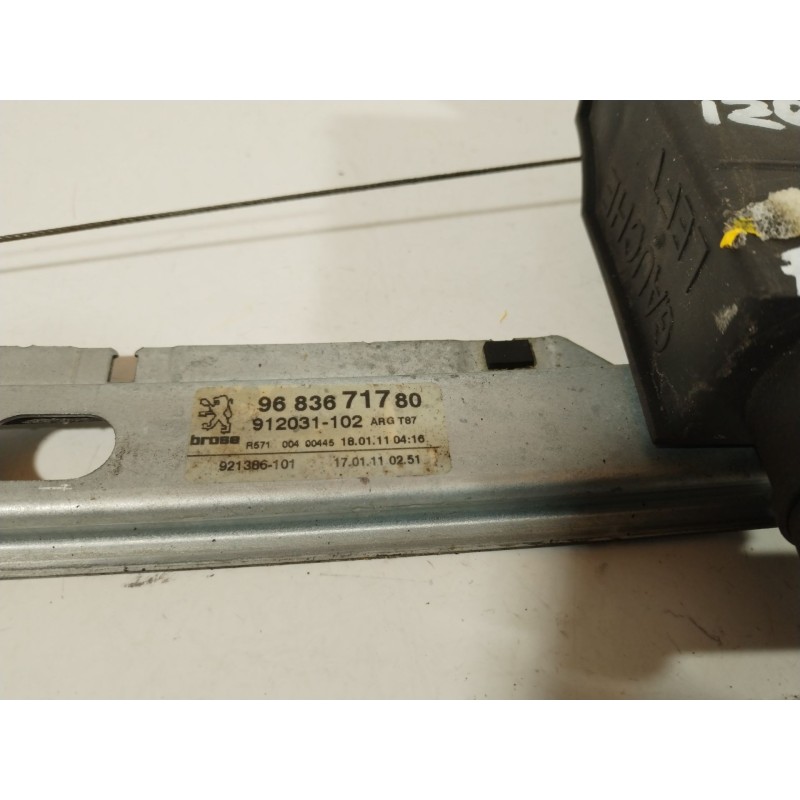 Recambio de elevalunas trasero izquierdo para peugeot 5008 (0u_, 0e_) 1.6 hdi referencia OEM IAM 9683671780 962941200G 912358101