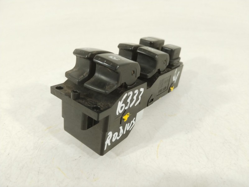 Recambio de mando elevalunas delantero izquierdo para ssangyong rodius i 2.7 xdi referencia OEM IAM 8582021000 8582021100 858212