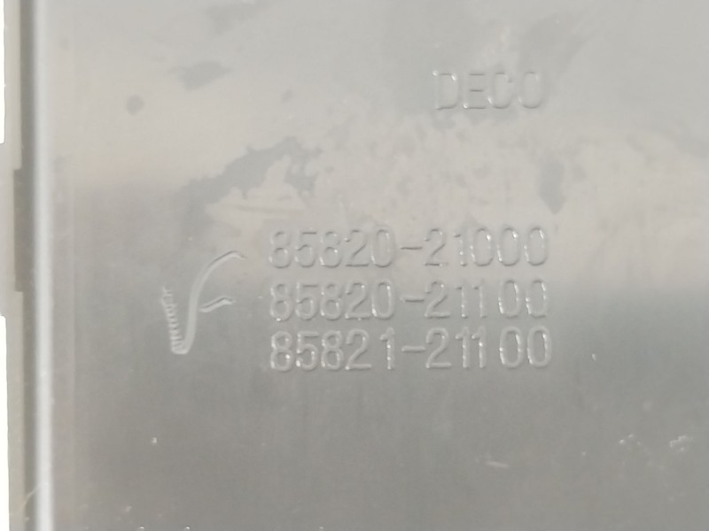 Recambio de mando elevalunas delantero izquierdo para ssangyong rodius i 2.7 xdi referencia OEM IAM 8582021000 8582021100 858212