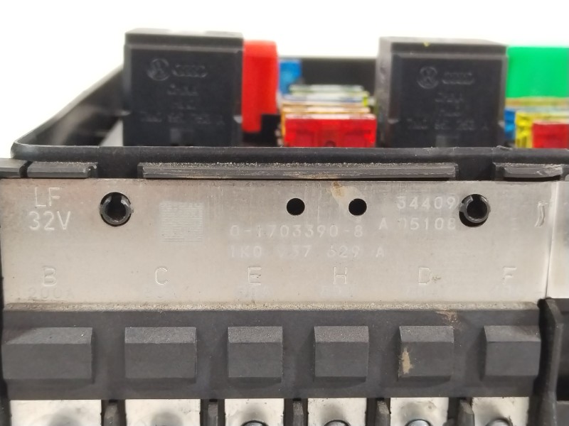 Recambio de caja reles / fusibles para volkswagen golf vi (5k1) 2.0 gti referencia OEM IAM 1K0937125D  