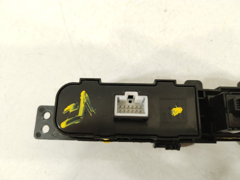 Recambio de mando multifuncion para kia carens iv 1.6 gdi referencia OEM IAM 93700A4030CA  