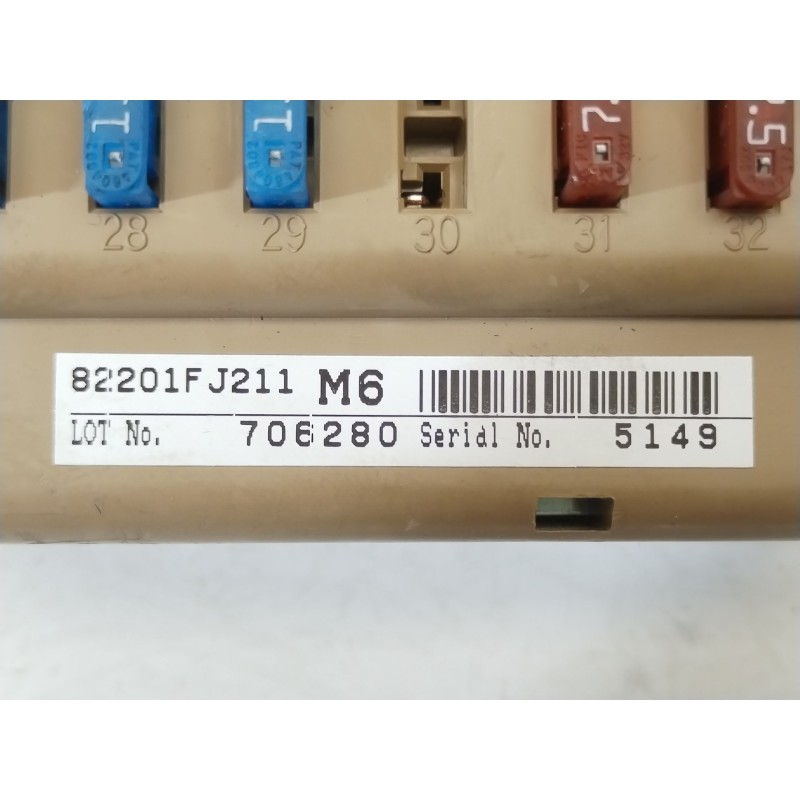 Recambio de caja reles / fusibles para subaru forester (sj_) 2.0 d awd (sjd) referencia OEM IAM 82201FJ211  