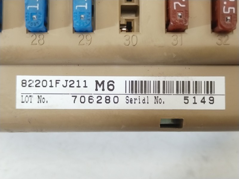 Recambio de caja reles / fusibles para subaru forester (sj_) 2.0 d awd (sjd) referencia OEM IAM 82201FJ211  