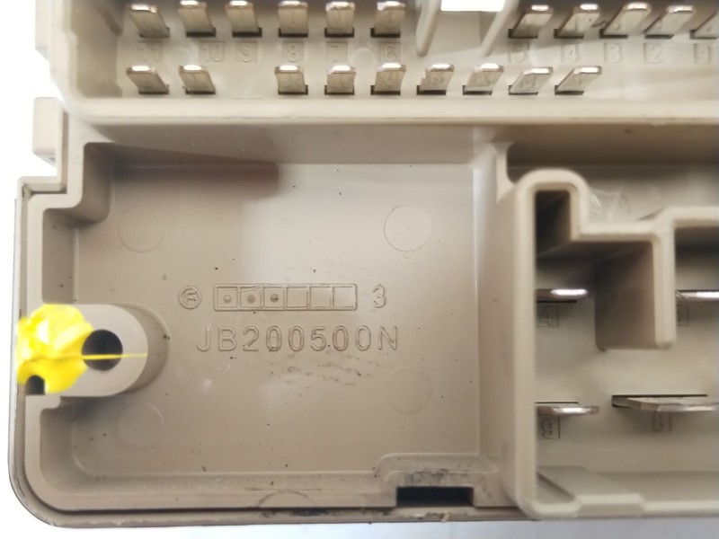 Recambio de caja reles / fusibles para subaru forester (sj_) 2.0 d awd (sjd) referencia OEM IAM 82201FJ211  