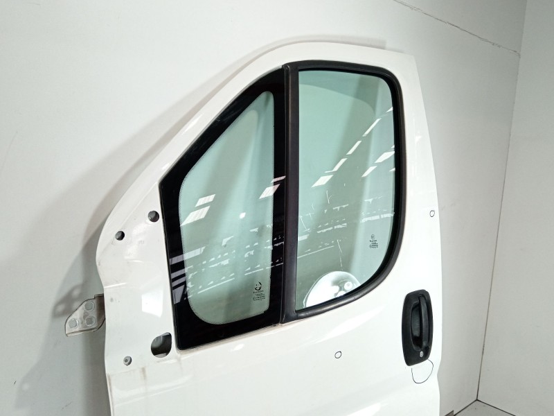Recambio de puerta delantera izquierda para peugeot boxer furgoneta 2.2 hdi 120 referencia OEM IAM 9004Y1  