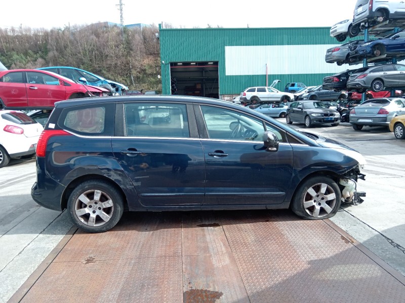 peugeot 5008 (0u_, 0e_) del año 2011