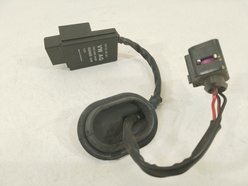 Recambio de rele inyeccion para volkswagen golf vi (5k1) 2.0 gti referencia OEM IAM 1K0906093F  