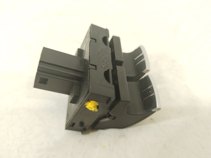 Recambio de mando elevalunas delantero izquierdo para volkswagen golf vi (5k1) 2.0 gti referencia OEM IAM 5K3959857A  