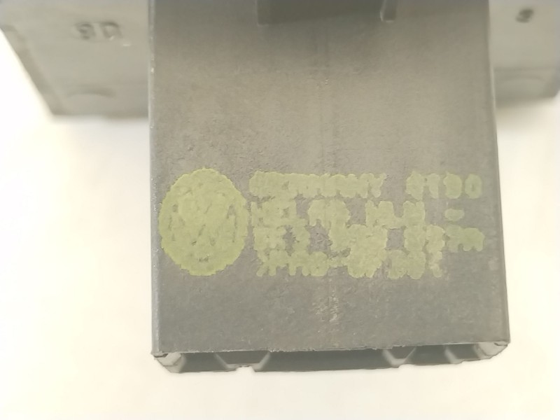 Recambio de mando elevalunas delantero izquierdo para volkswagen golf vi (5k1) 2.0 gti referencia OEM IAM 5K3959857A  