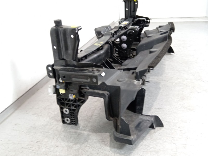 Recambio de panel frontal para toyota yaris (_p21_, _pa1_, _ph1_) 1.5 hybrid (mxph11) referencia OEM IAM 53213K0011  