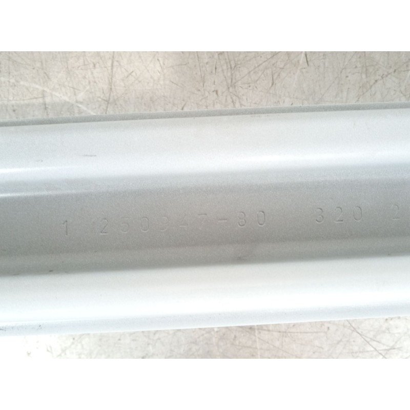 Recambio de refuerzo paragolpes trasero para toyota yaris (_p21_, _pa1_, _ph1_) 1.5 hybrid (mxph11) referencia OEM IAM 125094780