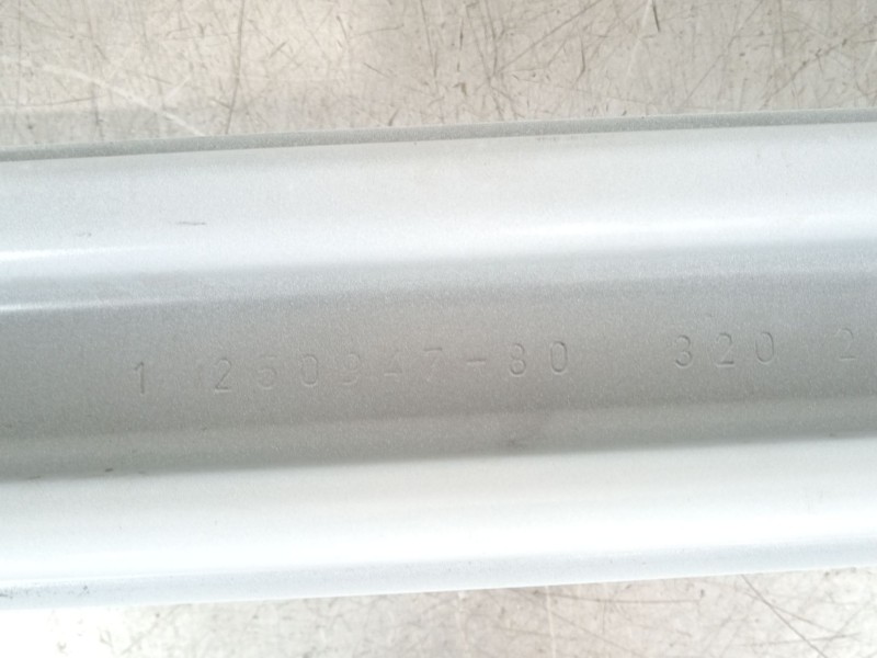 Recambio de refuerzo paragolpes trasero para toyota yaris (_p21_, _pa1_, _ph1_) 1.5 hybrid (mxph11) referencia OEM IAM 125094780