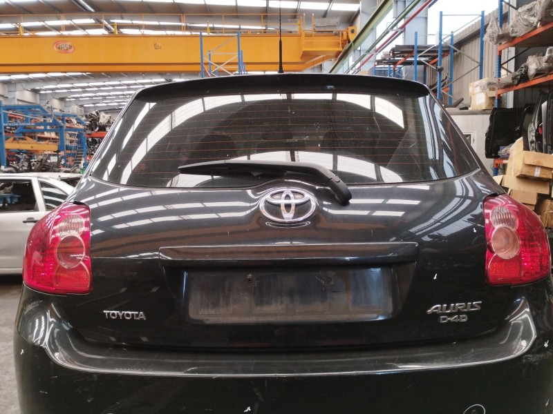 Recambio de porton trasero para toyota auris (_e15_) 2.0 d-4d (ade150_) referencia OEM IAM 6700502110  