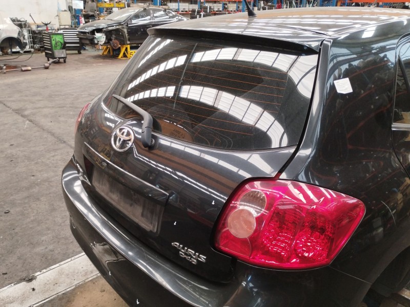 Recambio de porton trasero para toyota auris (_e15_) 2.0 d-4d (ade150_) referencia OEM IAM 6700502110  