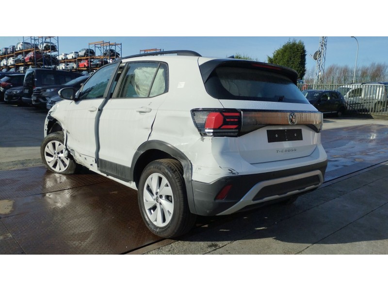 volkswagen t-cross (c11, d31) del año 2024