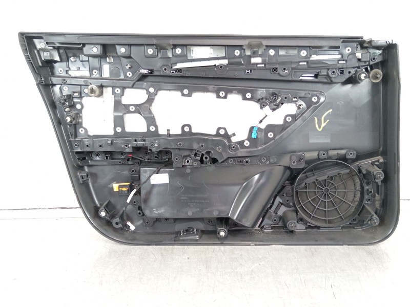 Recambio de guarnecido puerta delantera derecha para tesla model 3 ev referencia OEM IAM 158812702C  