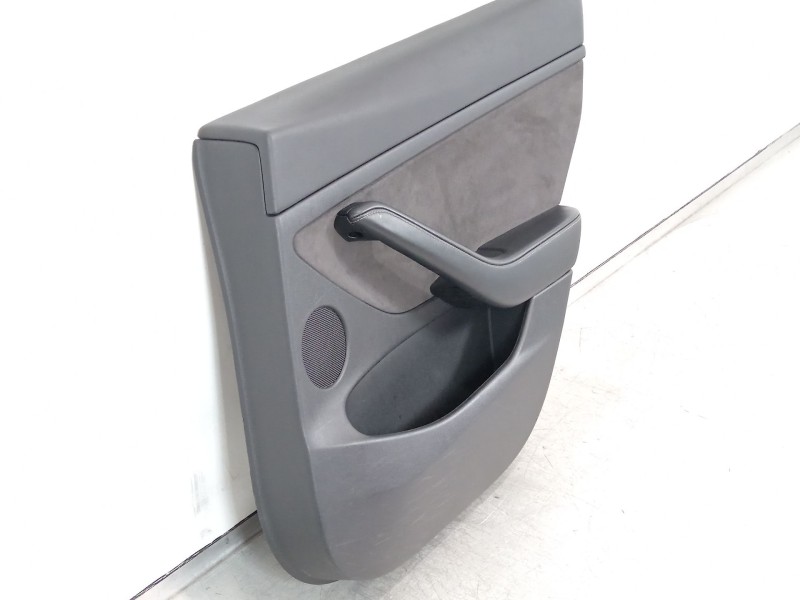Recambio de guarnecido puerta trasera derecha para tesla model 3 ev referencia OEM IAM 158812902B  