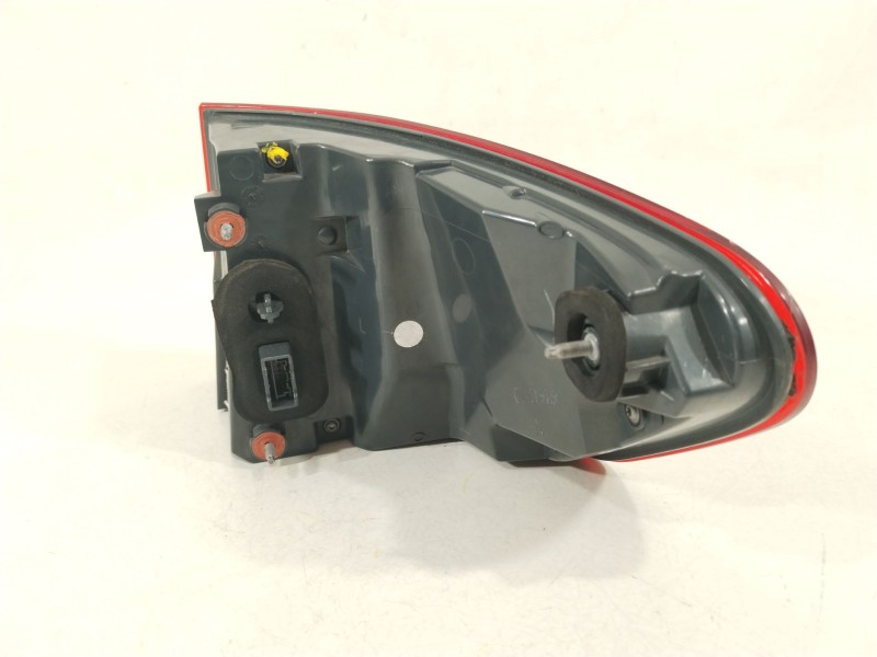 Recambio de piloto trasero izquierdo para bmw 5 touring (f11) 525 d xdrive referencia OEM IAM 63217203233  