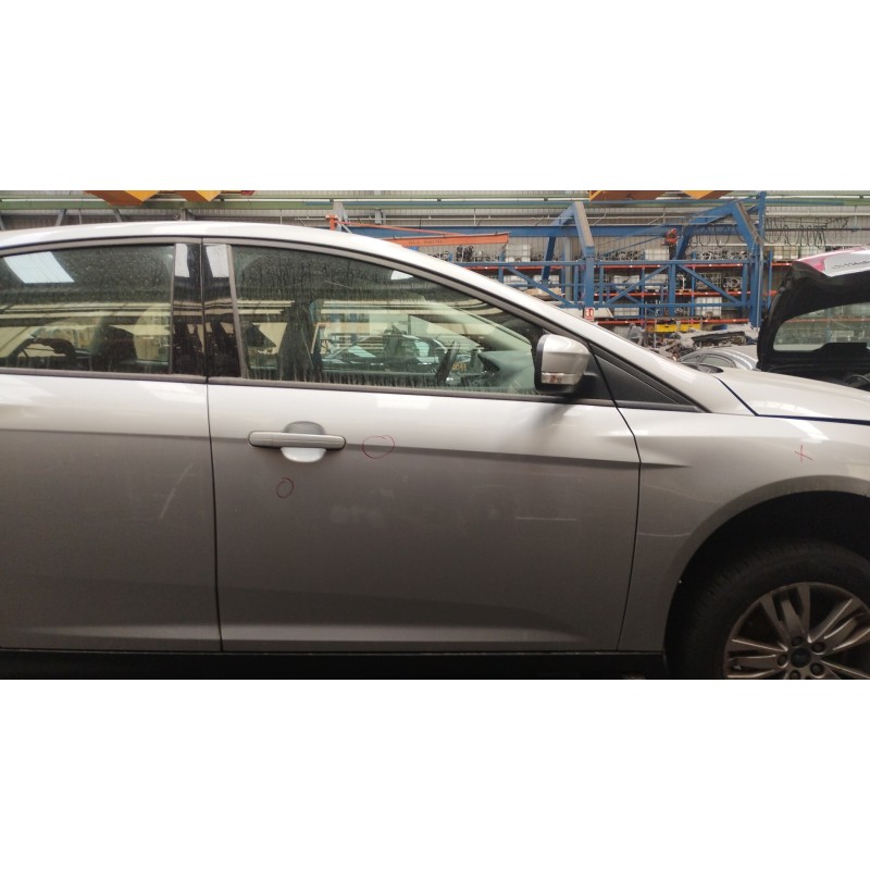 Recambio de puerta delantera derecha para ford focus lim. (cb8) 1.6 tdci cat referencia OEM IAM   