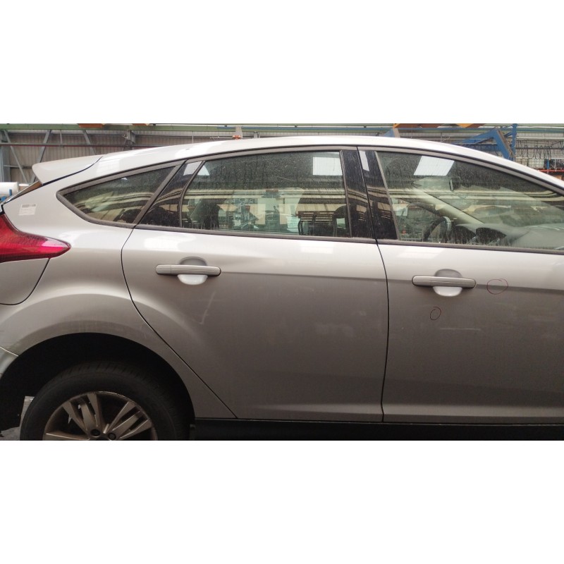 Recambio de puerta trasera derecha para ford focus lim. (cb8) 1.6 tdci cat referencia OEM IAM   