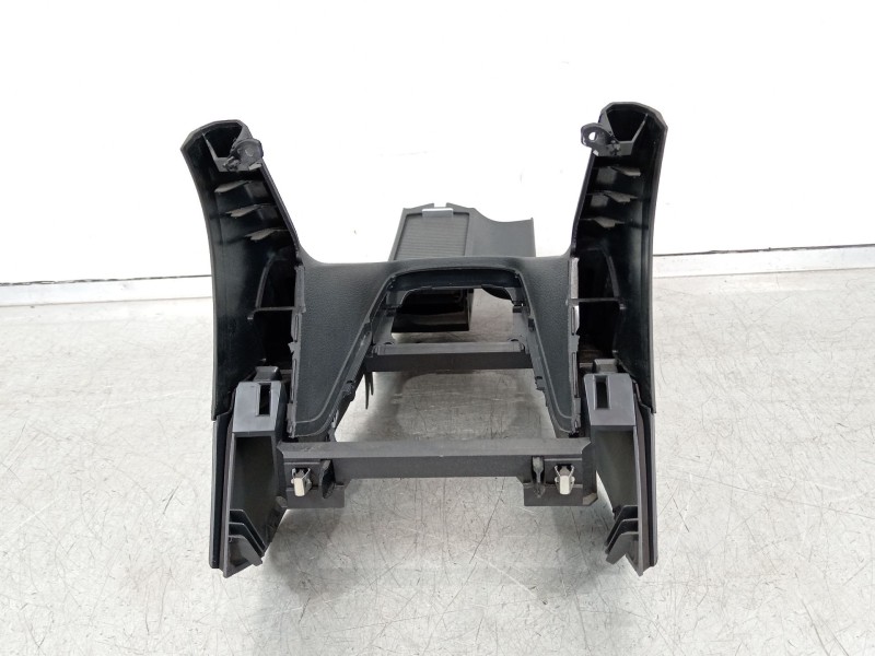 Recambio de consola central para volkswagen golf vi (5k1) 2.0 gti referencia OEM IAM 5K0863243C  