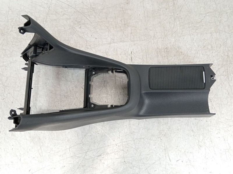 Recambio de consola central para volkswagen golf vi (5k1) 2.0 gti referencia OEM IAM 5K0863243C  