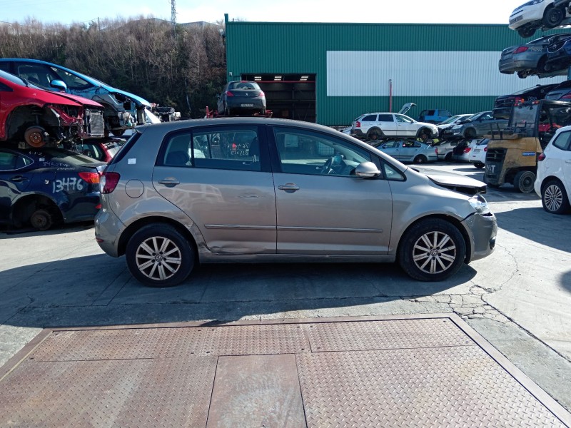 volkswagen golf plus v (5m1, 521) del año 2011
