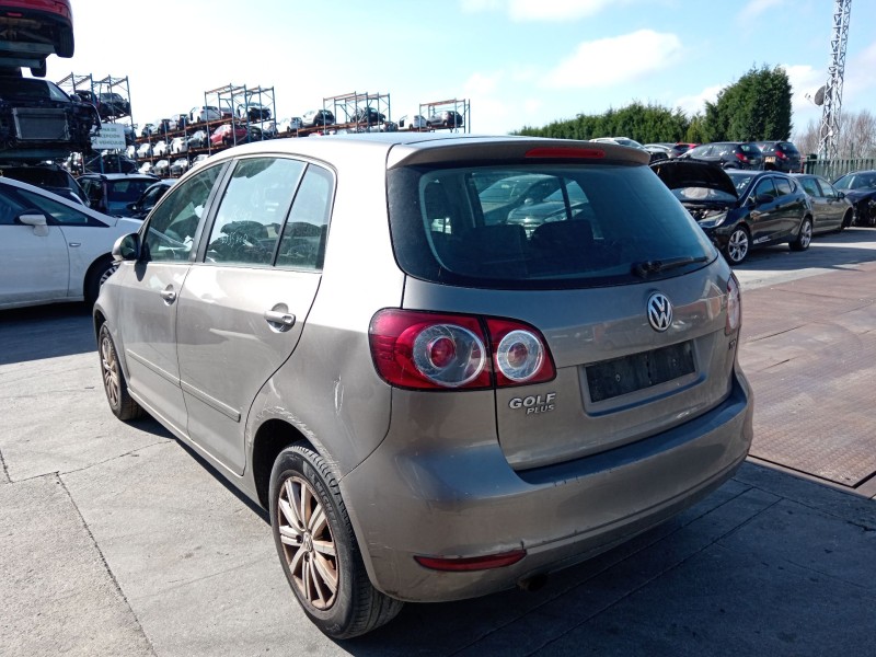 volkswagen golf plus v (5m1, 521) del año 2011