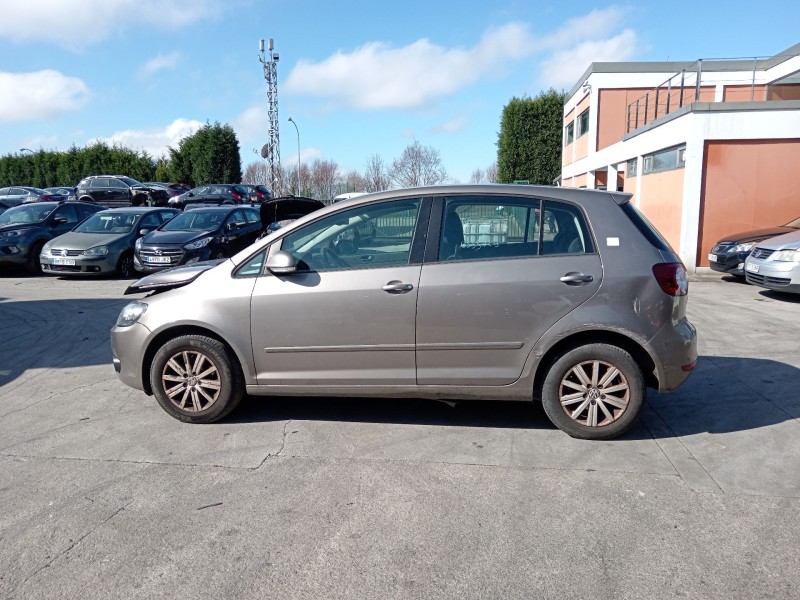 volkswagen golf plus v (5m1, 521) del año 2011