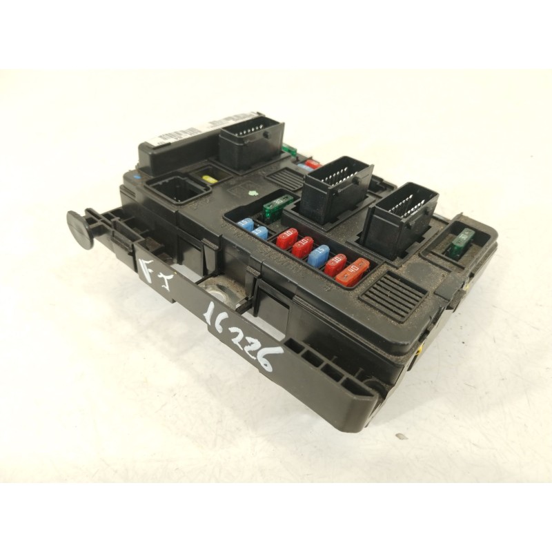 Recambio de caja reles / fusibles para citroën c2 (jm_) 1.4 hdi referencia OEM IAM 9650618380 T118470004L BSMB4