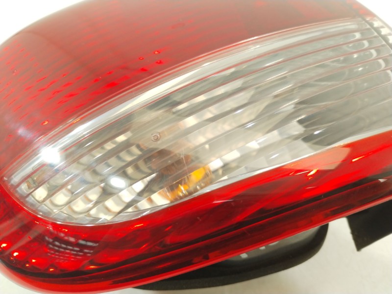 Recambio de piloto trasero derecho para seat toledo ii (1m2) 1.6 referencia OEM IAM 1M5945096B 1M5945257 