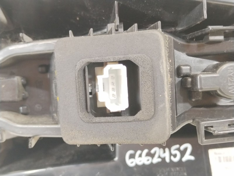 Recambio de piloto trasero derecho para renault scénic iii (jz0/1_) 1.2 tce referencia OEM IAM 265503764R 265500013R 