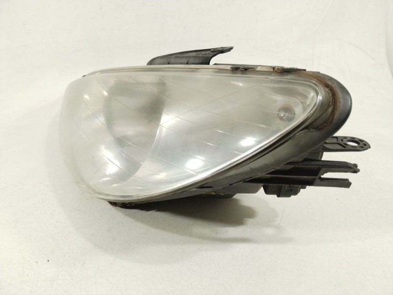 Recambio de faro izquierdo para peugeot 206 hatchback (2a/c) 1.6 16v referencia OEM IAM 9628666880 6204S9 89001771