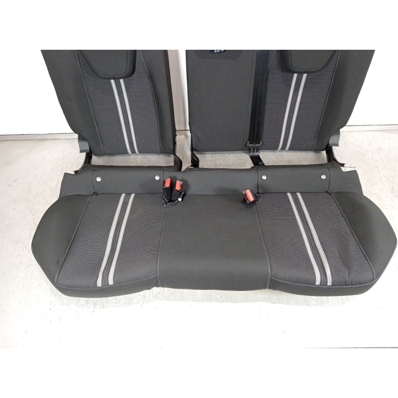 Recambio de asientos traseros para opel corsa f (p2jo) 1.2 (68) referencia OEM IAM 9830578180  