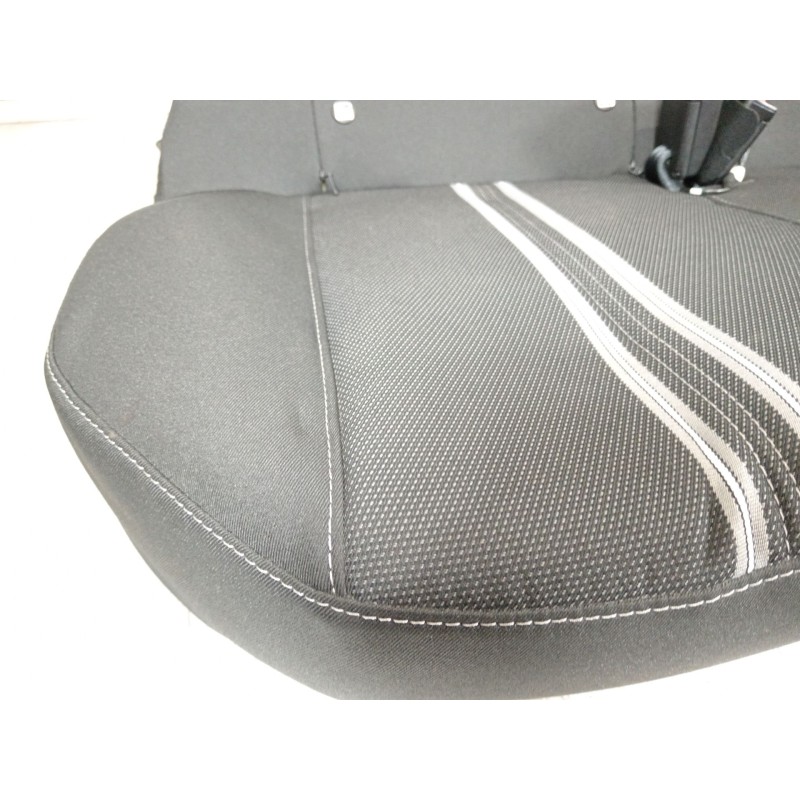 Recambio de asientos traseros para opel corsa f (p2jo) 1.2 (68) referencia OEM IAM 9830578180  