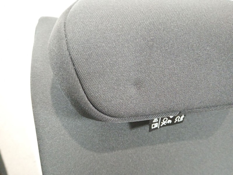 Recambio de asientos traseros para opel corsa f (p2jo) 1.2 (68) referencia OEM IAM 9830578180  