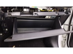 Recambio de guantera para toyota yaris (_p21_, _pa1_, _ph1_) 1.5 hybrid (mxph11) referencia OEM IAM 55433K0060 55550K0030 55550K 2