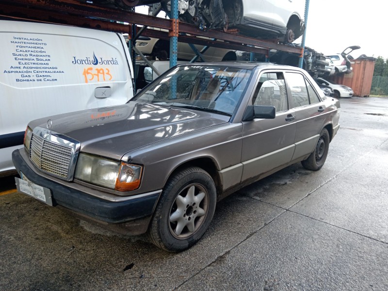 mercedes-benz 190 (w201) del año 2001