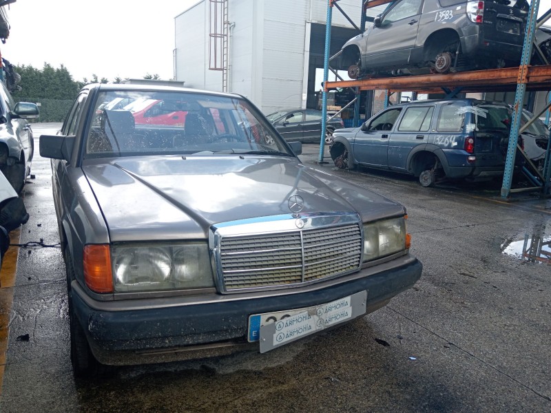 mercedes-benz 190 (w201) del año 2001