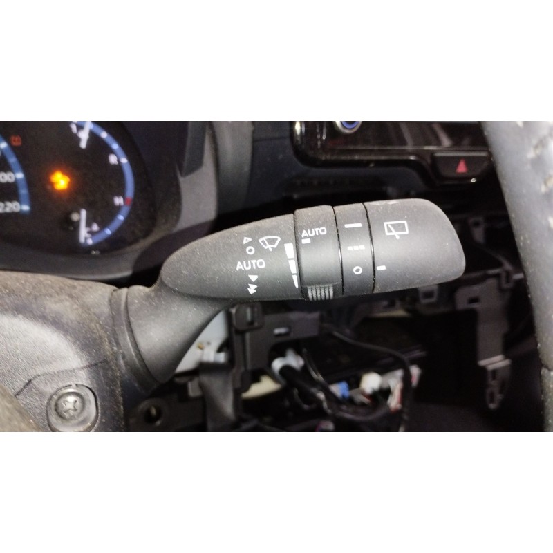 Recambio de mando luces para toyota yaris (_p21_, _pa1_, _ph1_) 1.5 hybrid (mxph11) referencia OEM IAM 8432902040 02D7017J910 