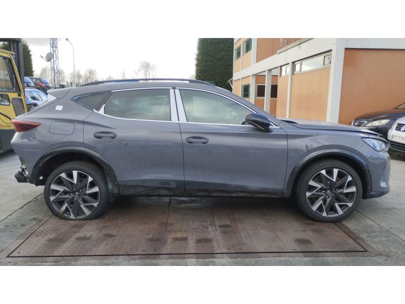 cupra leon (kl1) del año 2025