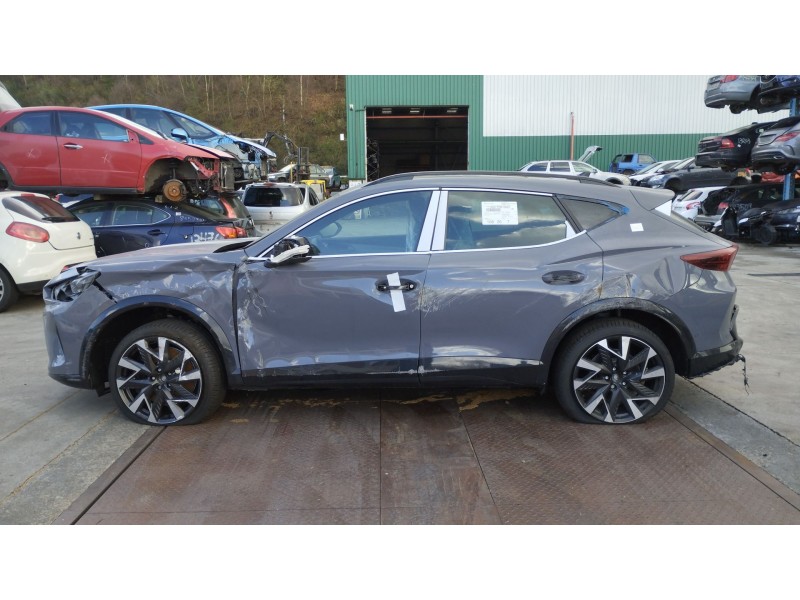 cupra leon (kl1) del año 2025