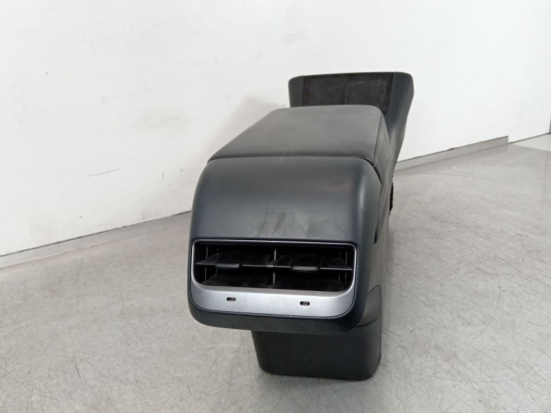 Recambio de consola central para tesla model 3 ev referencia OEM IAM 175550371C  