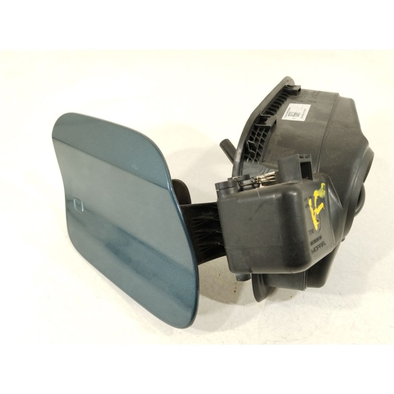 Recambio de tapa exterior combustible para fiat tipo hatchback (356_, 357_) 1.5 t4 hybrid referencia OEM IAM 52082077  